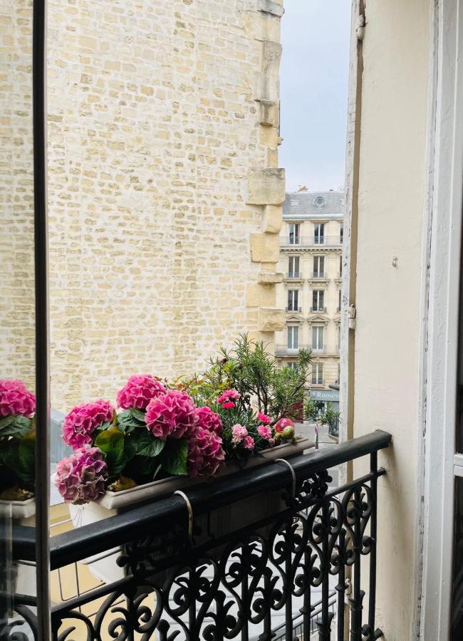 Two-Bedroom Apartment Champs-Elysees Paris Exterior photo